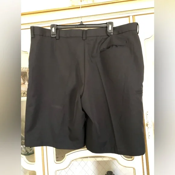Grand Slam Performance men's golf shorts size 40 almost new